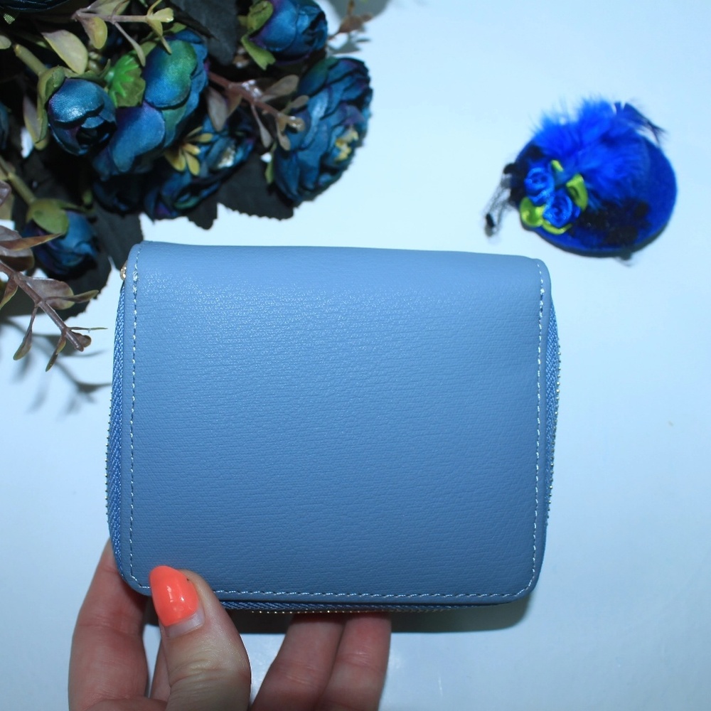 Wallets - Picture 2 of 6